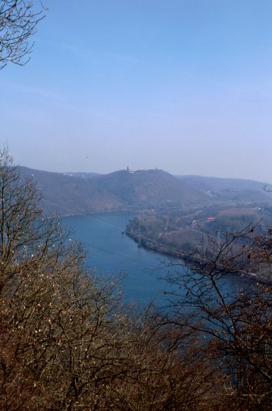 Datei:Hohensyburg und das Ruhrtal.jpg
